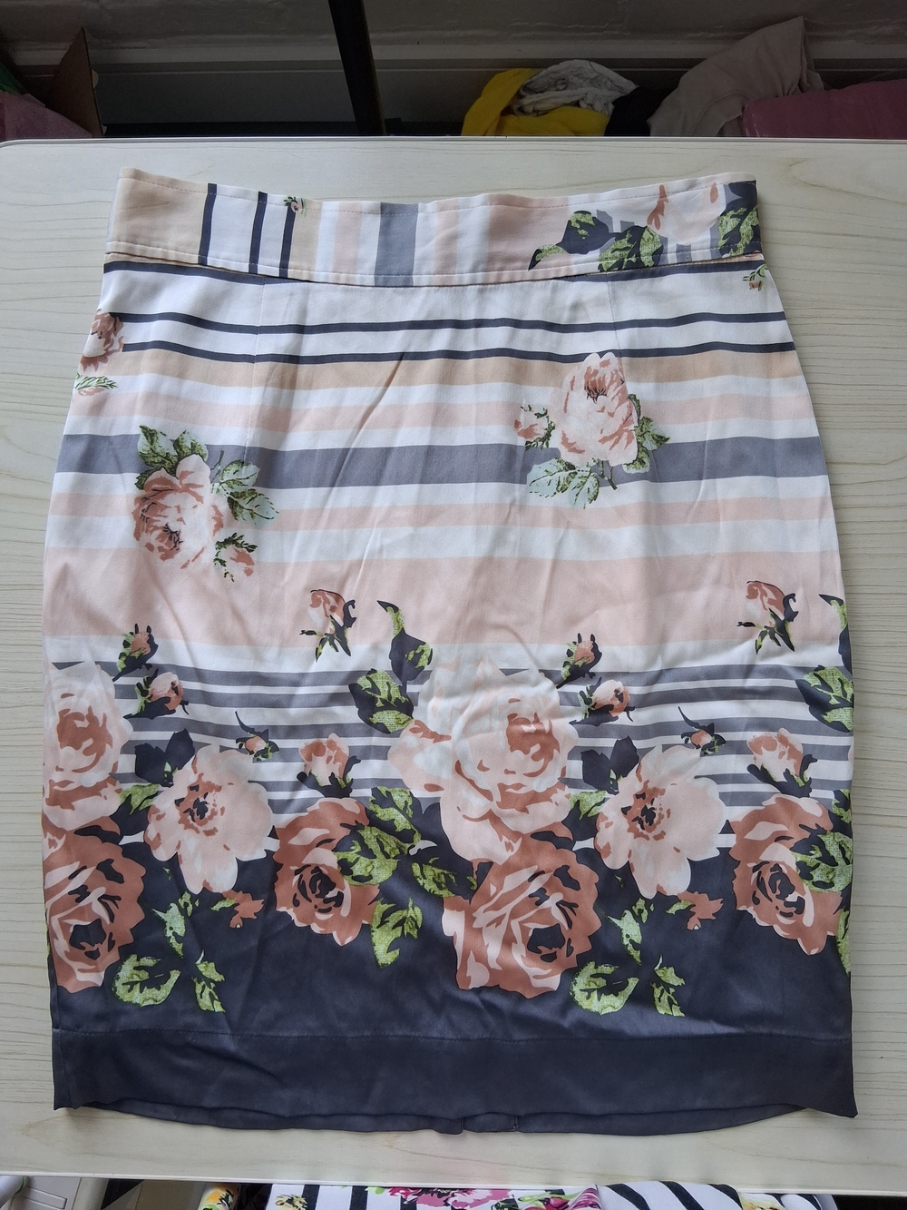 Ti Mi Size M Floral Striped Pencil Skirt